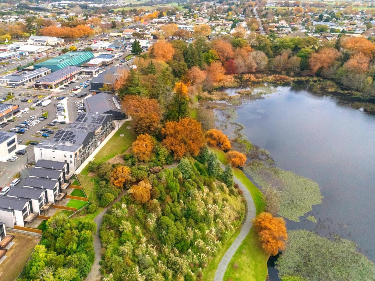 Hidden Lake Hotel & Apartments Cambridge Kültér fotó